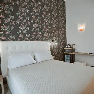 Castrichella Boutique Rome Airport Fiumicino